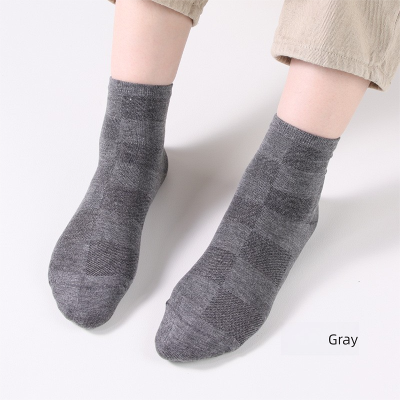 Men's Spring Summer 5% Silk Socks - Moisture-Wicking Business Dress Socks